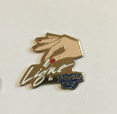 Pin lapel main femme - pin's,